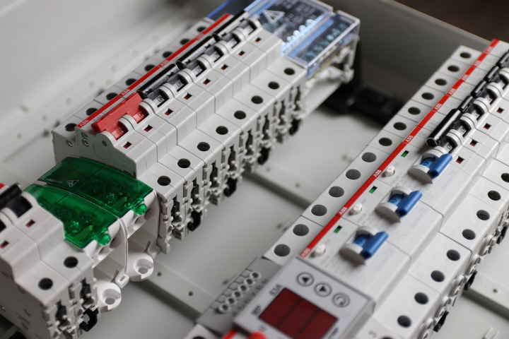 electrician wiring panel